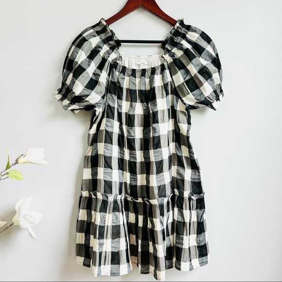 Tularosa babydoll vacation shift dress in large gingham prints - Picture 2 of 9